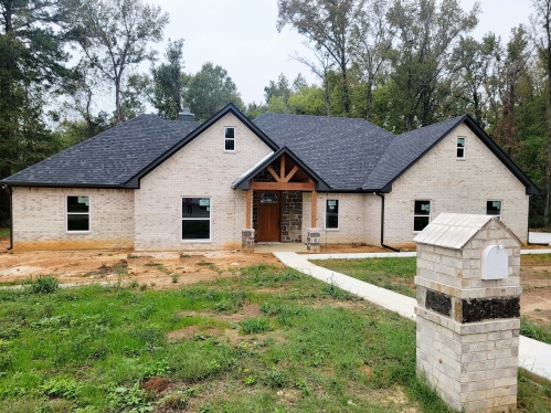Price Reduced! New Construction 4/2.5/2 in Hallsville ISD